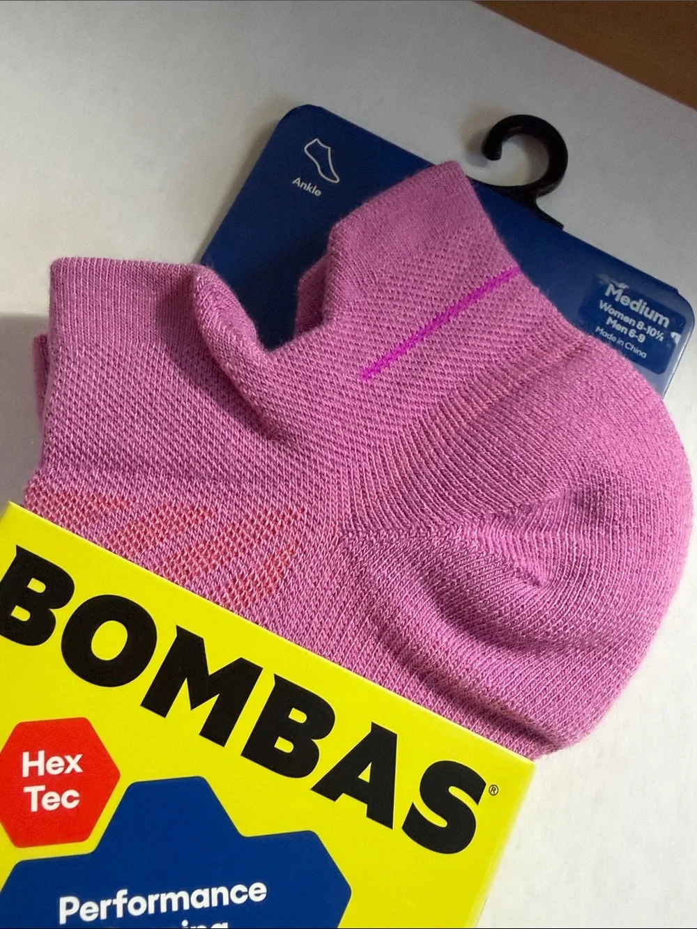 Bombas women’s  No-Show Performance Socks in Pink and Orange M